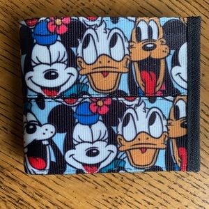 Harvey’s men’s BFF Mickey wallet